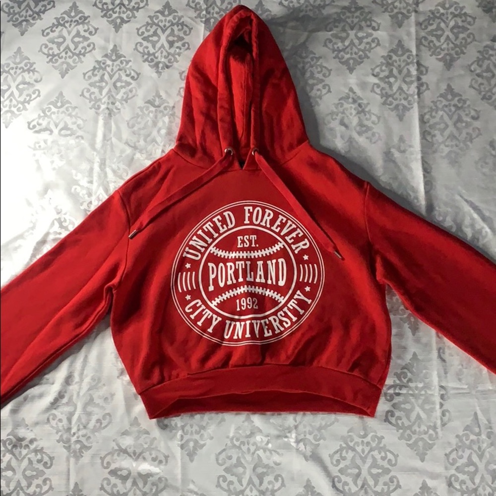 crop top hoodie